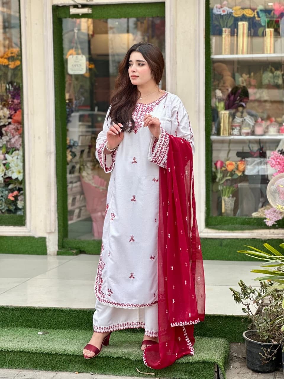Ayzel Embroided 3 pc - Noor - e - Ujala