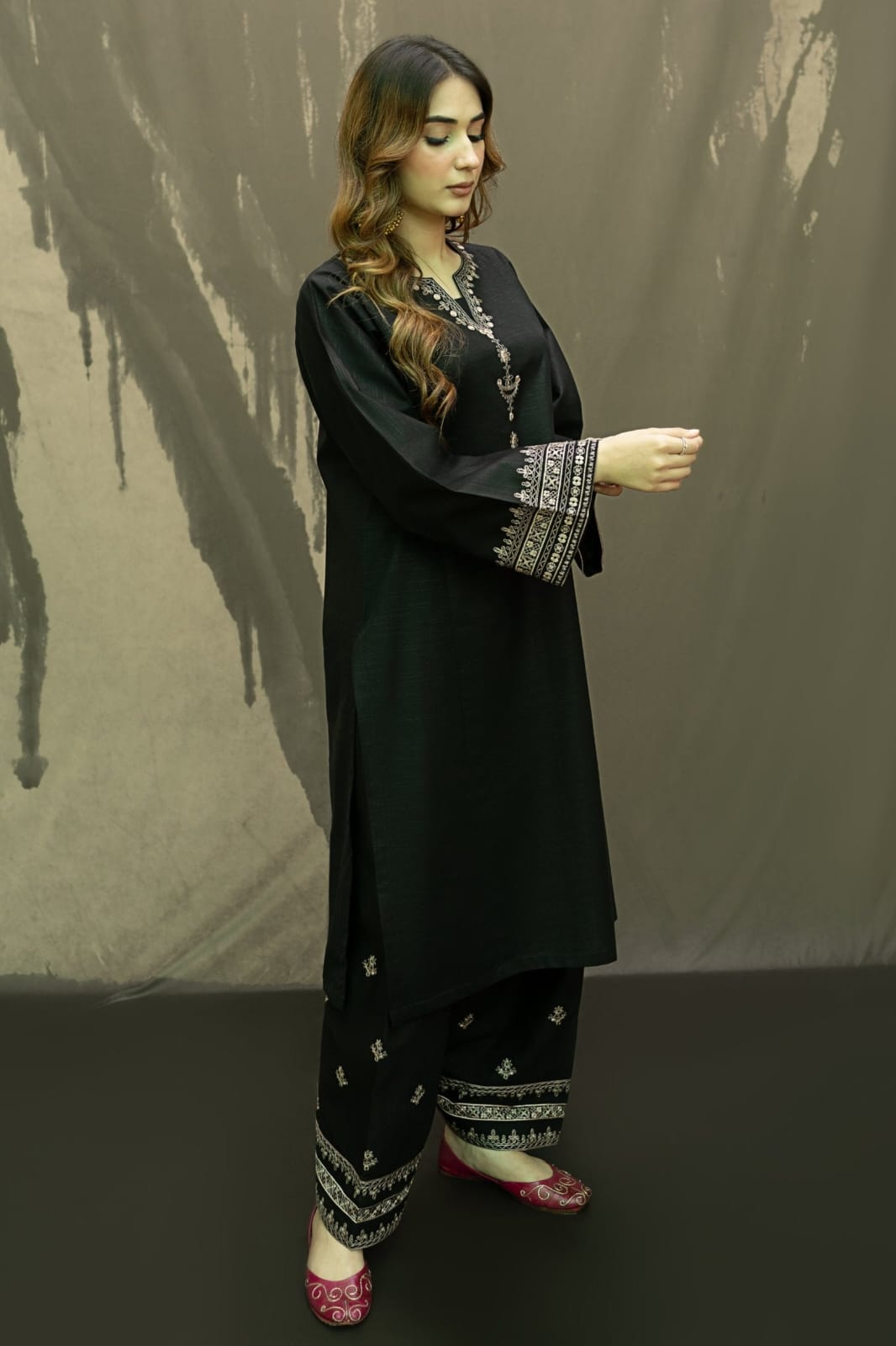 Black Iris long length - Noor - e - Ujala