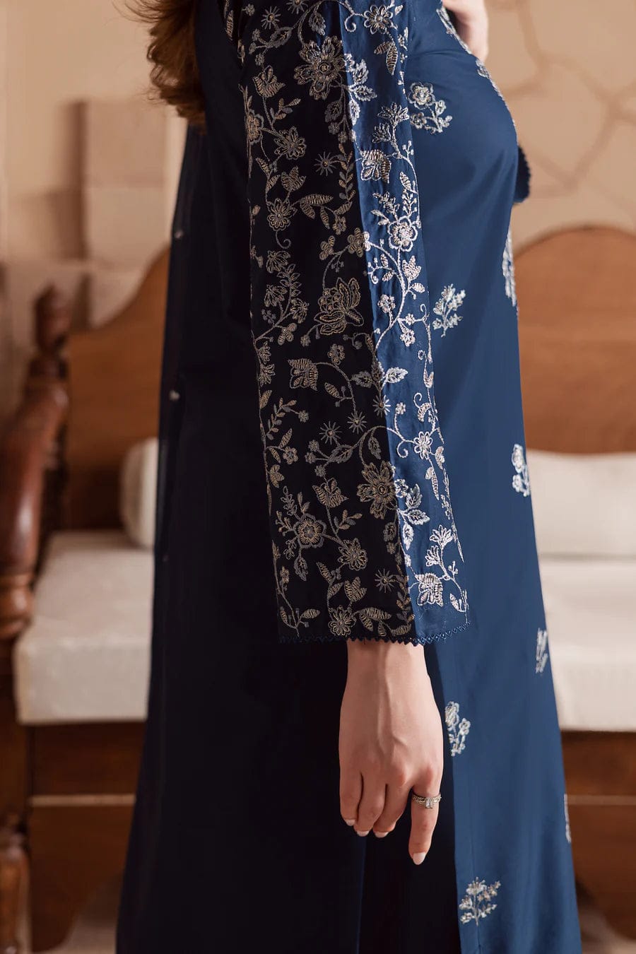 Sapphire Embroided 3 pc - Noor - e - Ujala
